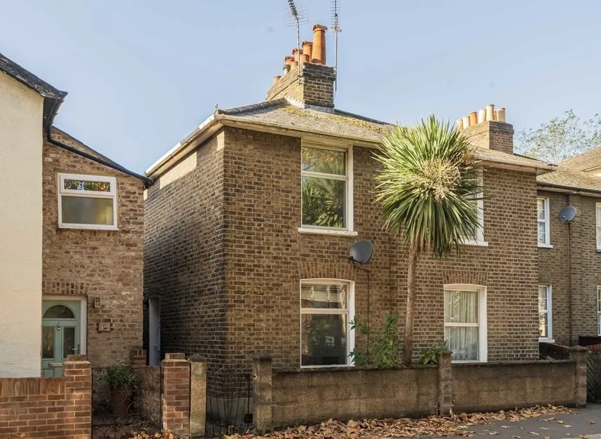 3 bed house to rent, Ealing Road, Brentford, TW8