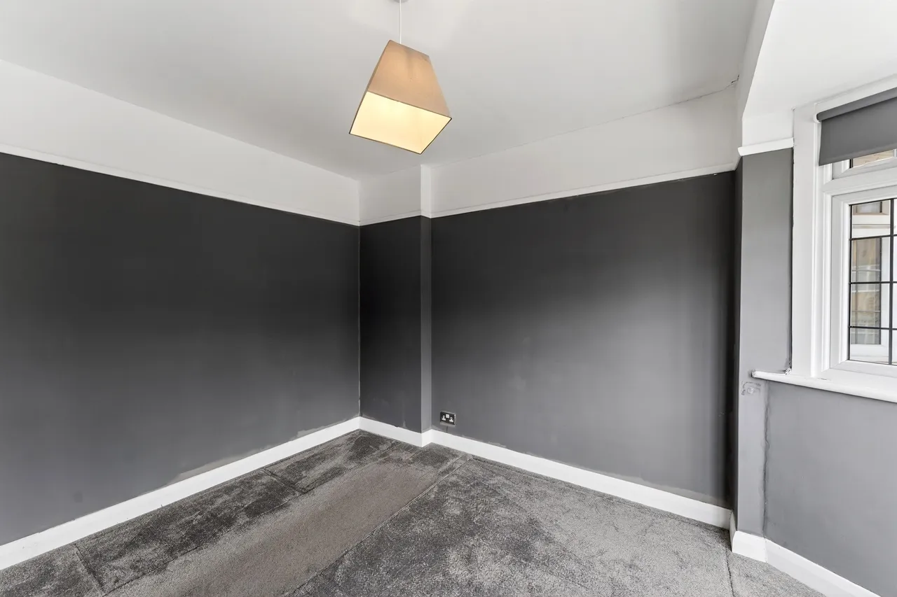 Kingsbridge Road, Morden, SM4, photo 12