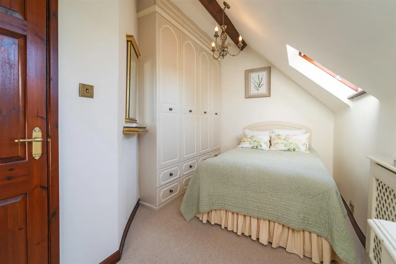 Bromsgrove Road, Belbroughton, Stourbridge, photo 22