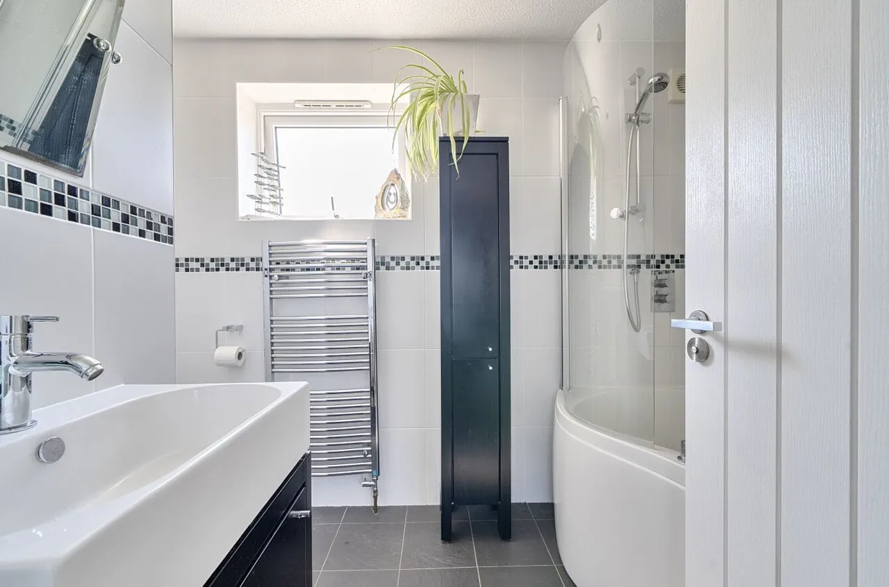 Holm Oaks, Butleigh, BA6, photo 17