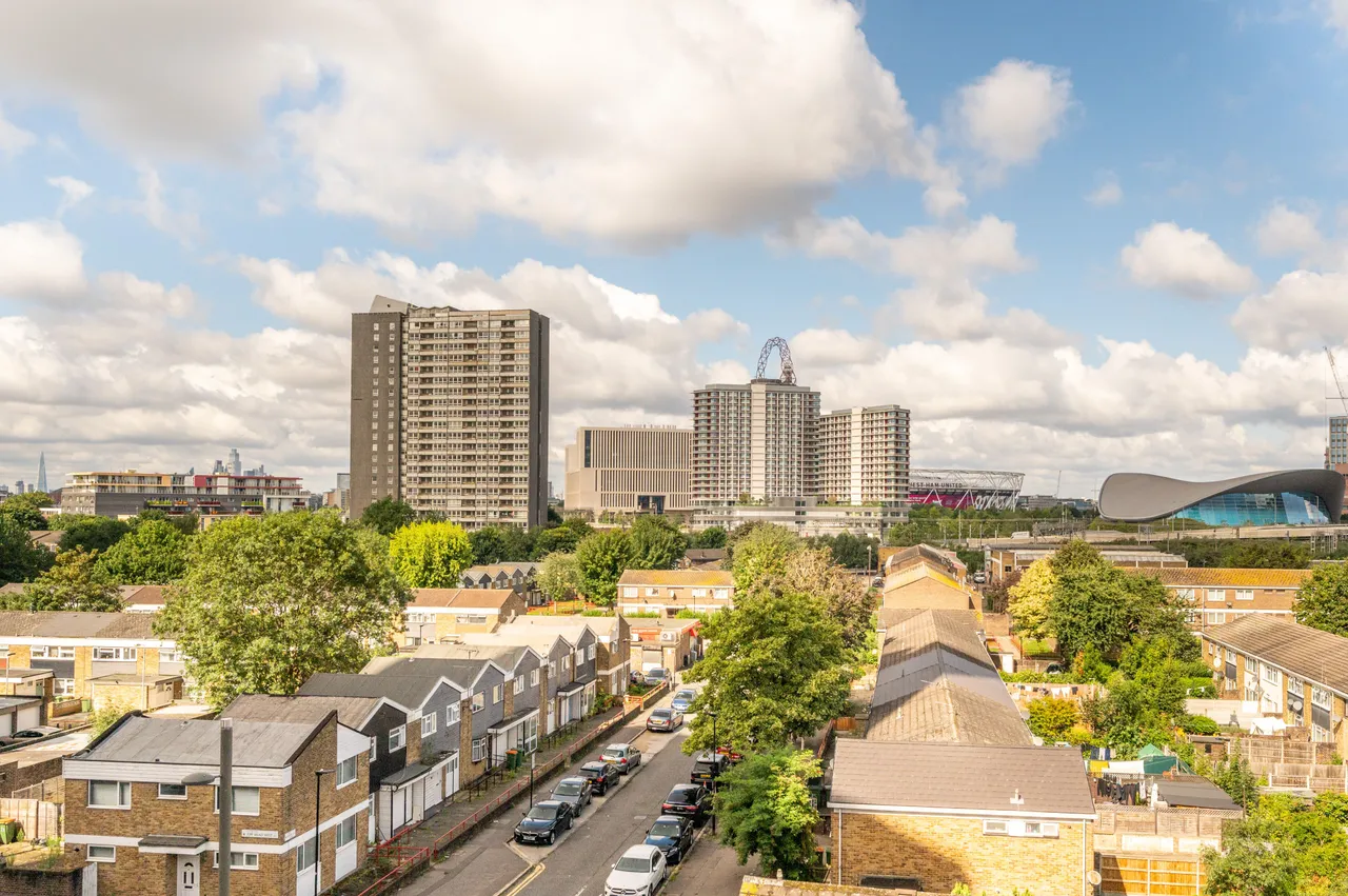 37 Edge Apartments, 1 Lett Road, London, photo 6