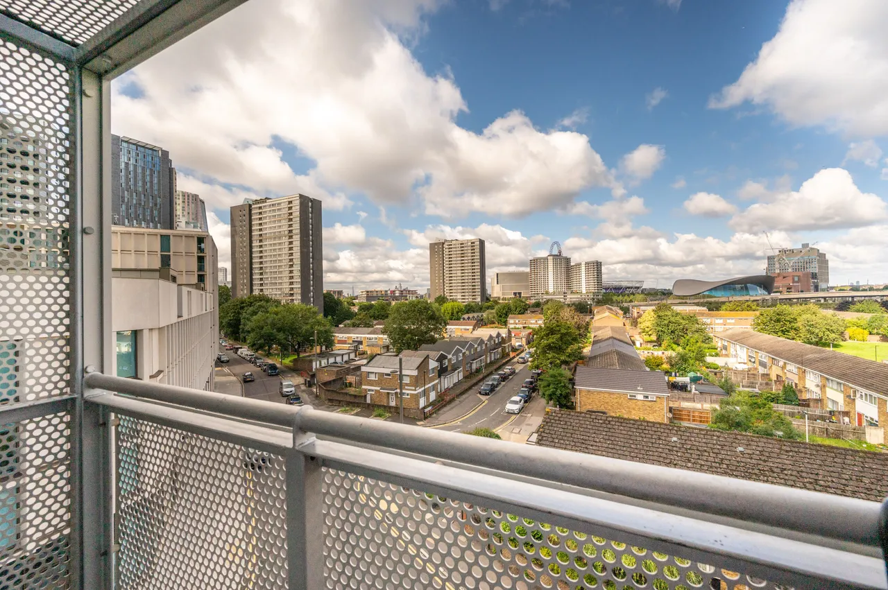37 Edge Apartments, 1 Lett Road, London, photo 5