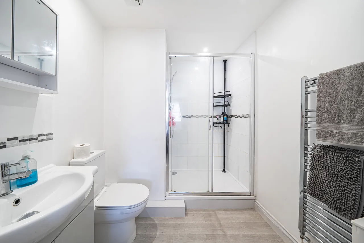 Pinner Road, Northwood, HA6, photo 9