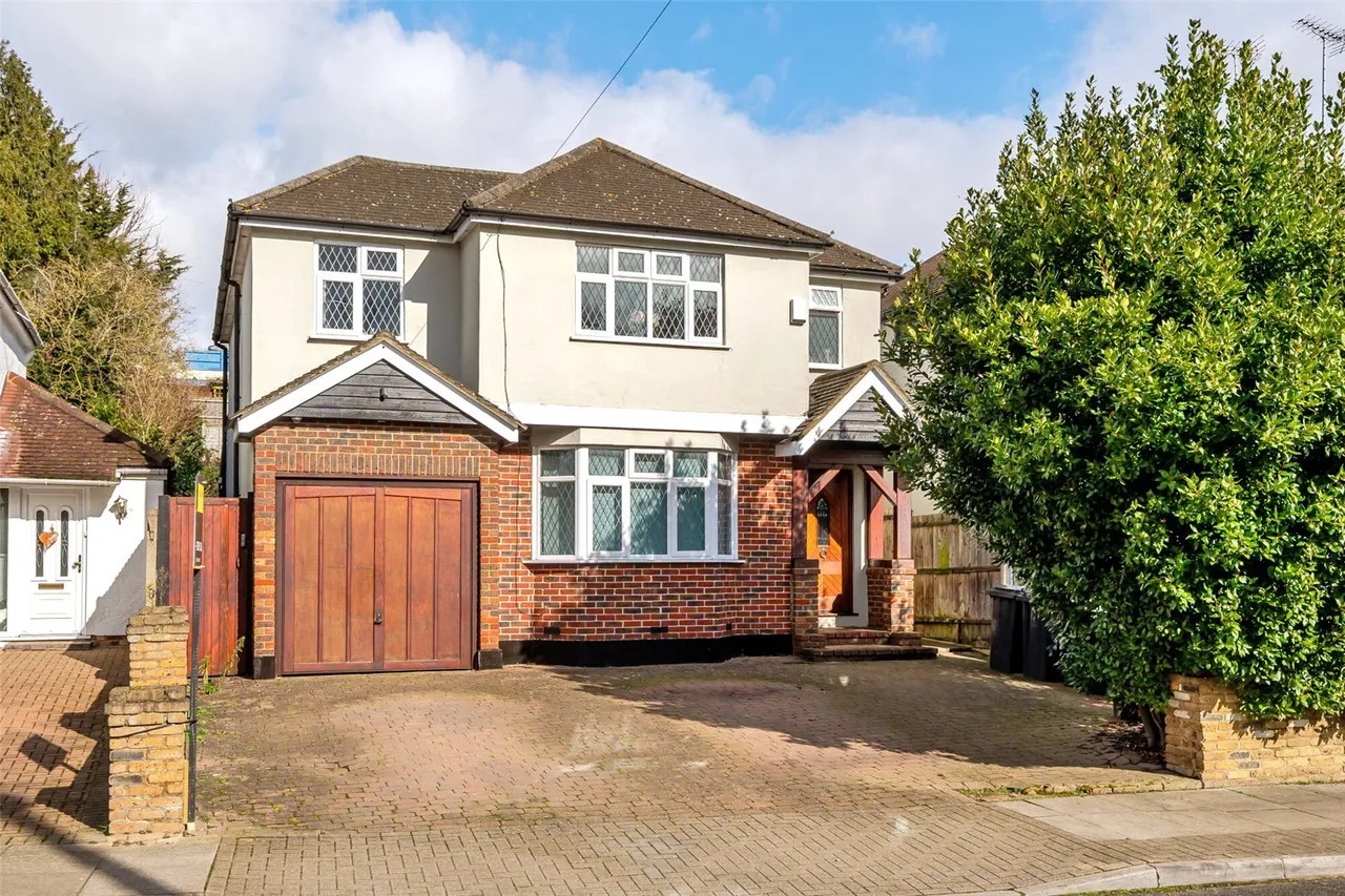 5 bed house for sale — Lynton Avenue, BR5
