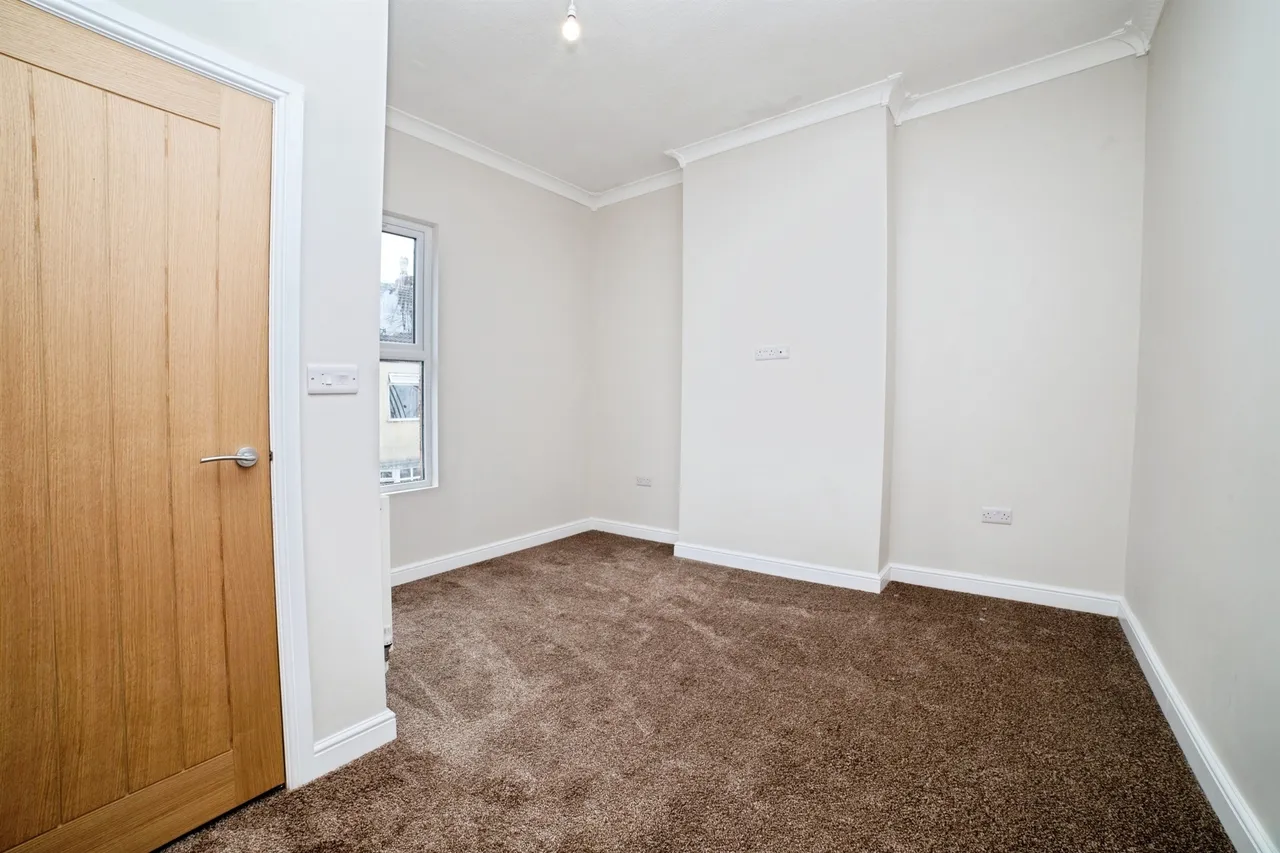 Lynncroft, Eastwood, NG16, photo 14