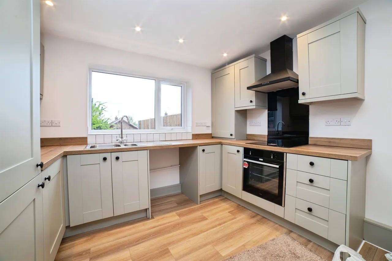 Lynncroft, Eastwood, NG16, photo 3