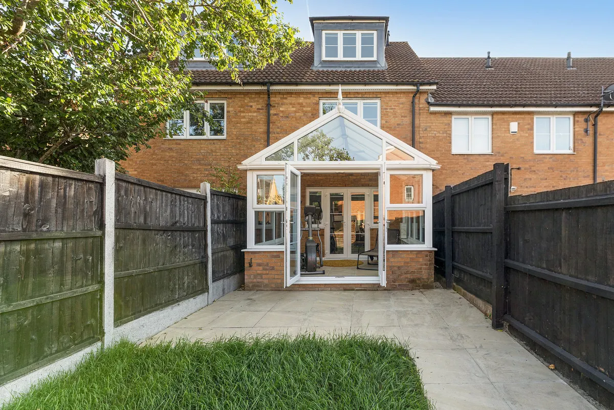 4 bed house for sale, Bushy Close, Romford, RM1