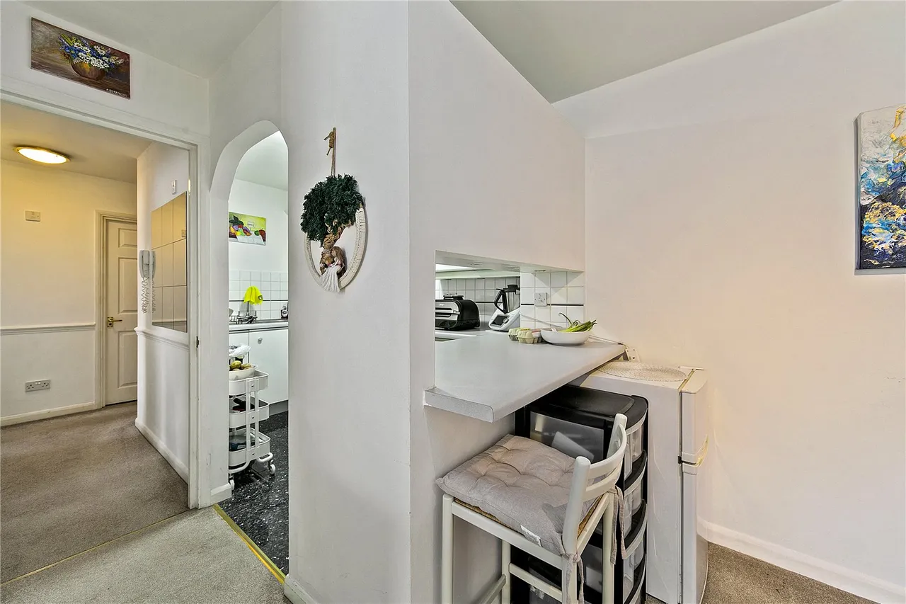 Marksbury Ave, TW9, photo 3