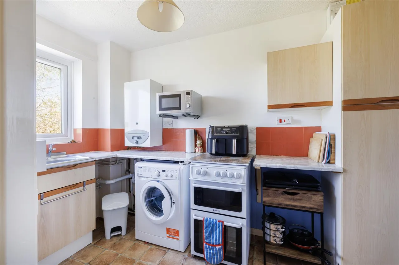 Gainsborough Drive, Halesworth, IP19, photo 3