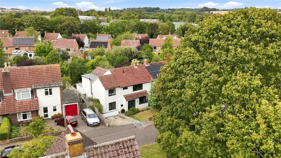 with 4 bedrooms in Saffron Walden, CB11, photo 21