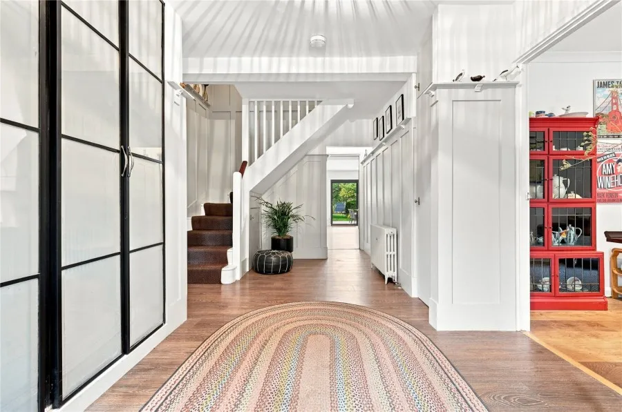 with 4 bedrooms in Saffron Walden, CB11, photo 8