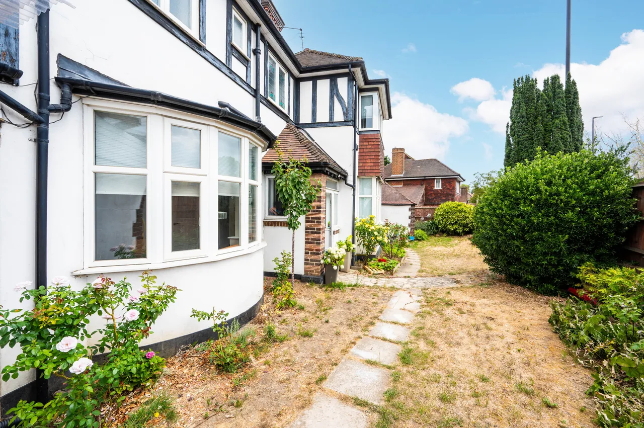 8 Savile Close, New Malden, photo 9