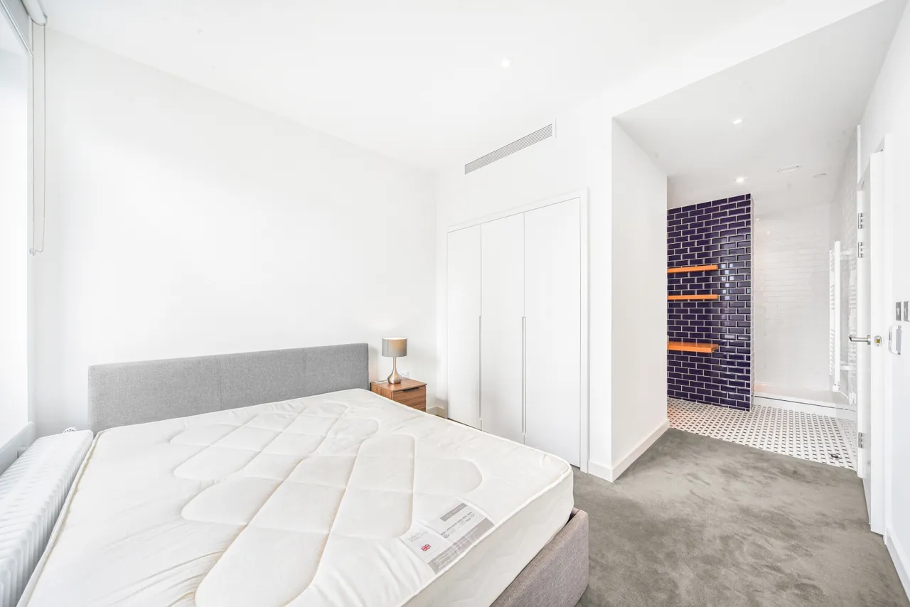 Goodluck Hope Walk, Orchard Place, Poplar, London, E14, photo 10