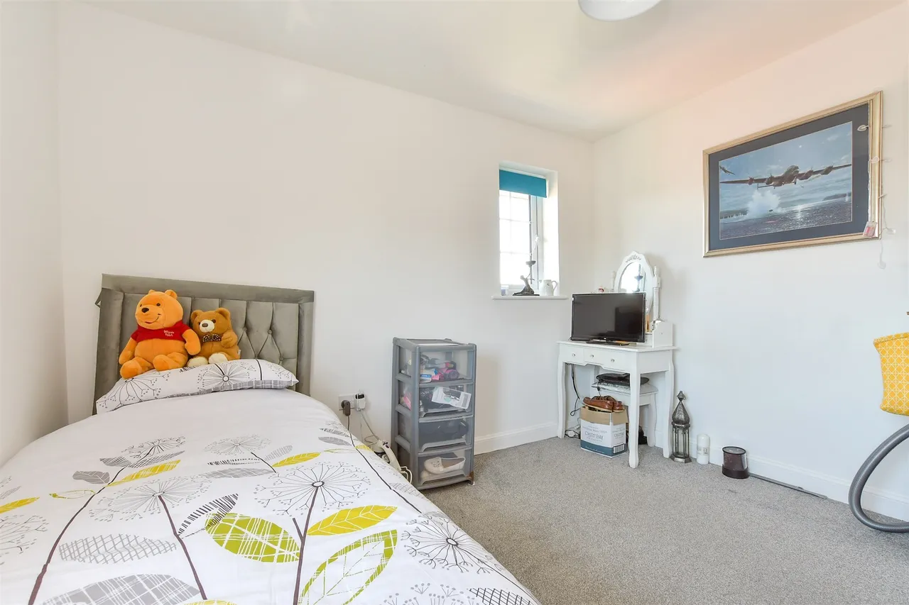 Maycock Place, Hythe, CT21, photo 6