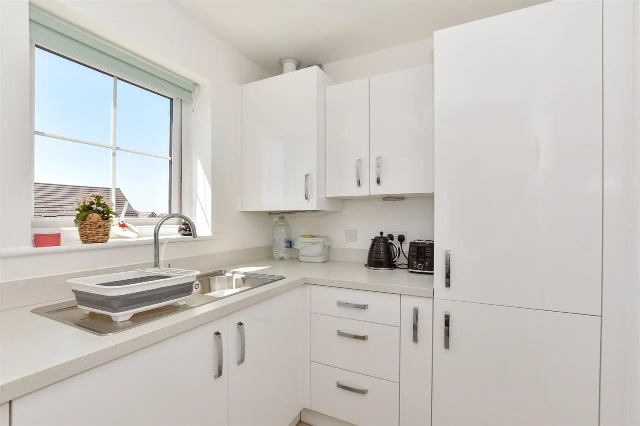 Maycock Place, Hythe, CT21, photo 9