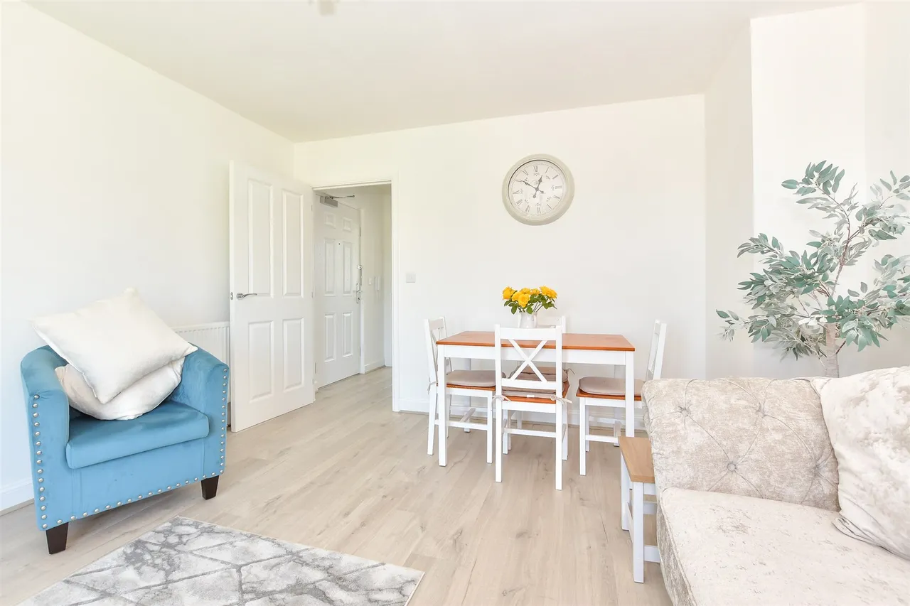 Maycock Place, Hythe, CT21, photo 11
