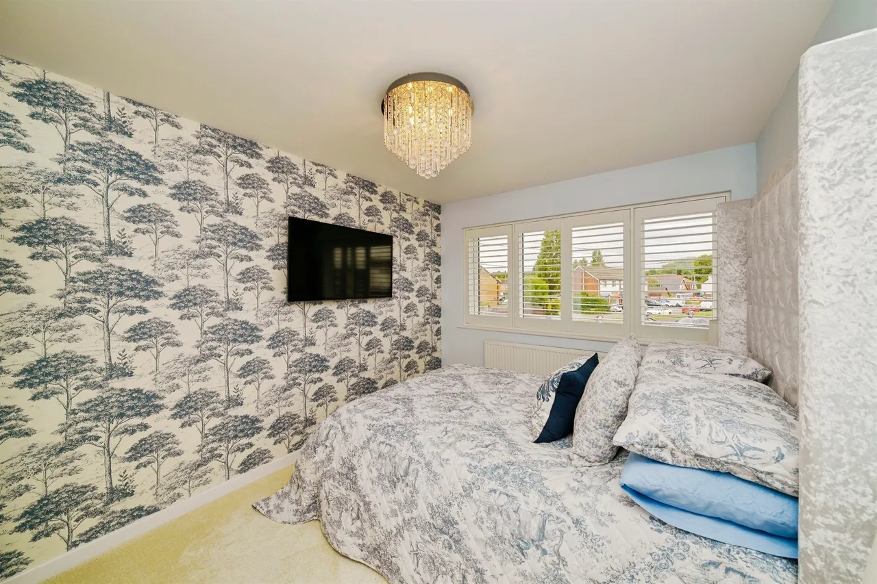 Brookside Crescent, Wirral, photo 10