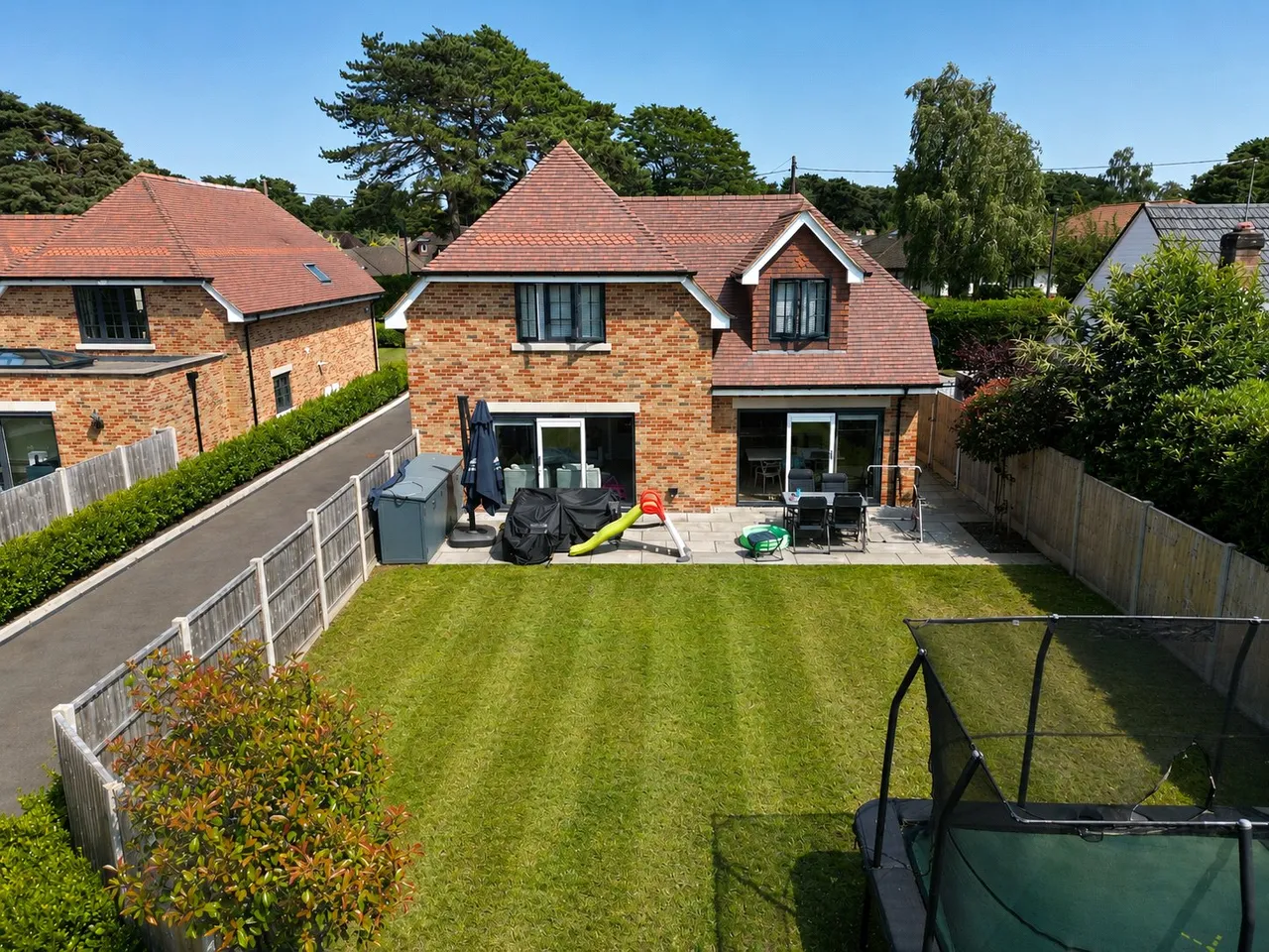 Heather Ridge Close, Ashley Heath, Ringwood, Dorset, BH24 2NL, photo 2