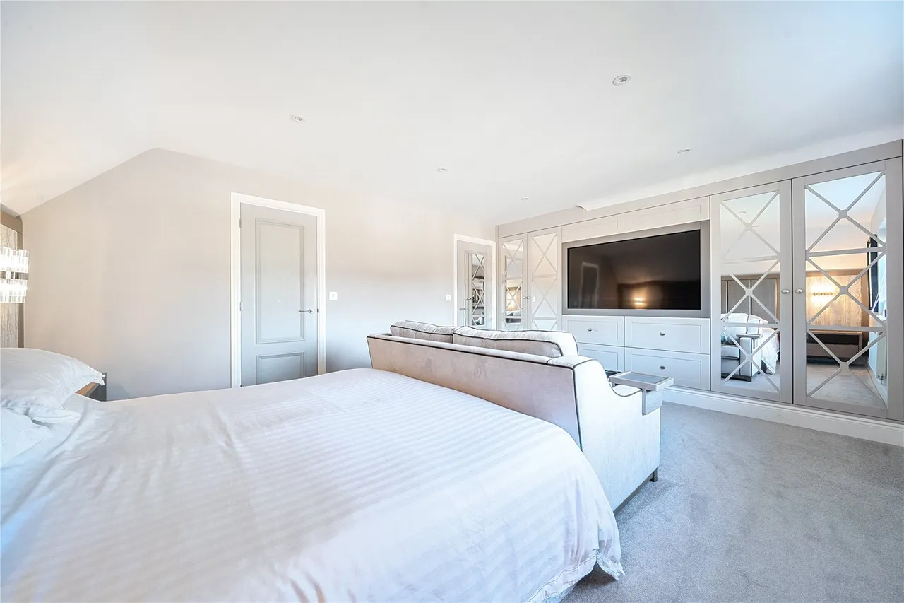 Heather Ridge Close, Ashley Heath, Ringwood, Dorset, BH24 2NL, photo 9