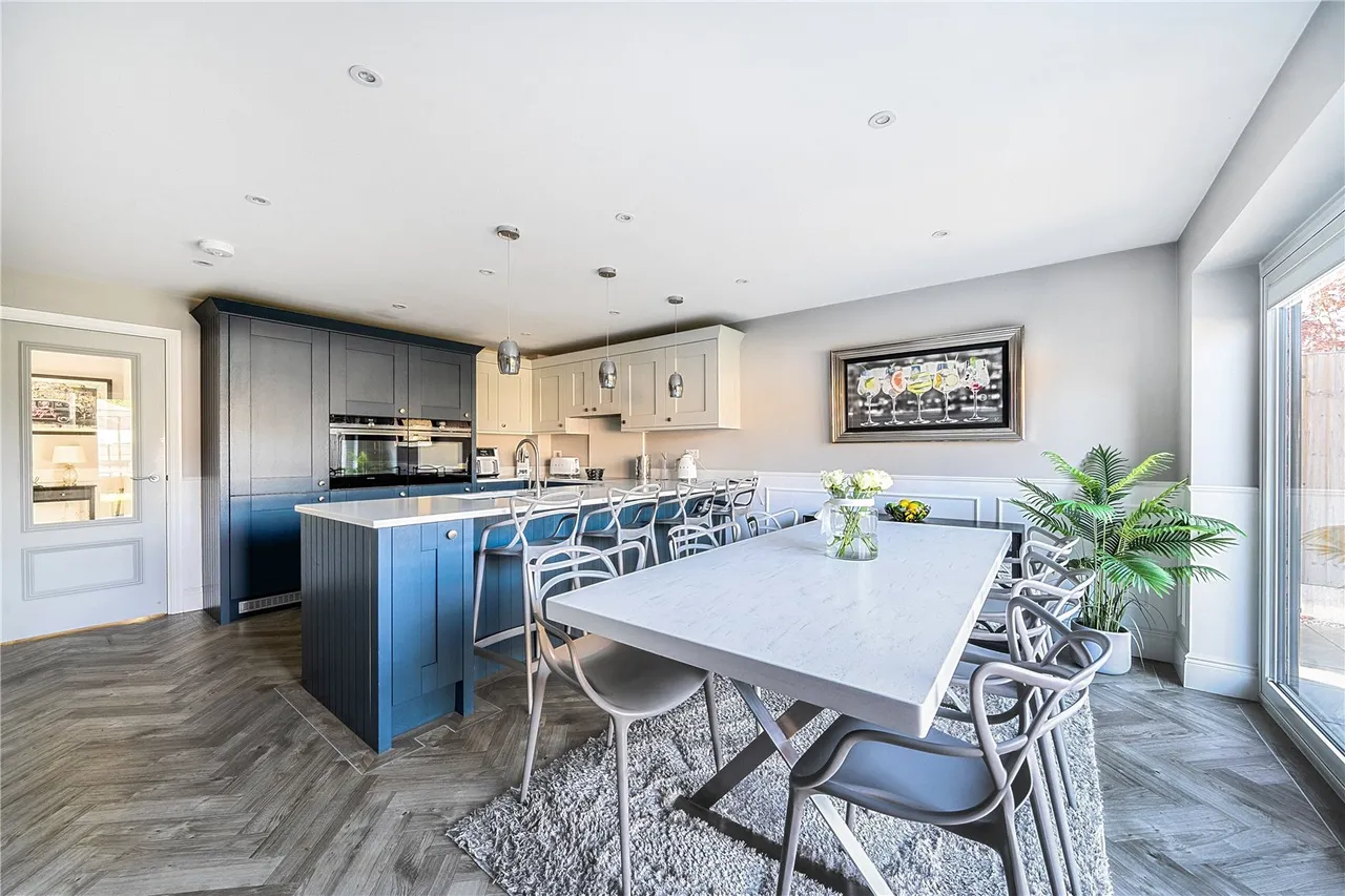 Heather Ridge Close, Ashley Heath, Ringwood, Dorset, BH24 2NL, photo 6