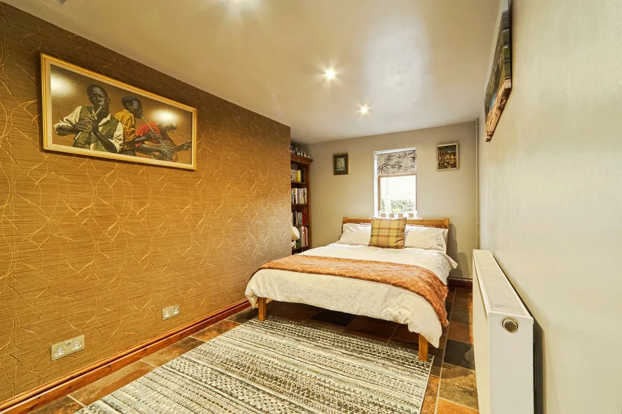 Hey Top, Oldfield, Keighley, photo 9