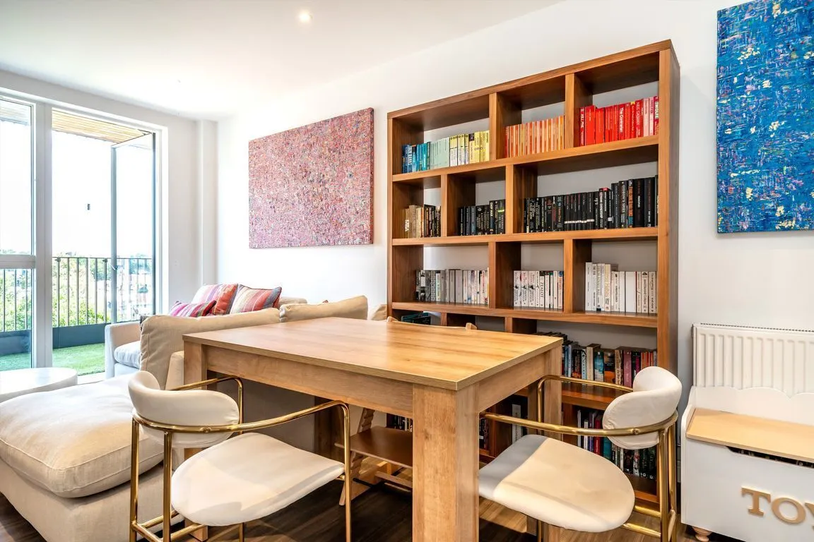 Whelan Road, W3, photo 4