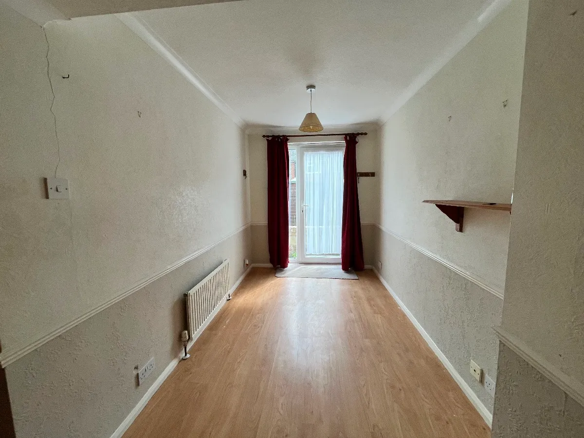 Archway, Harold Hill, photo 4