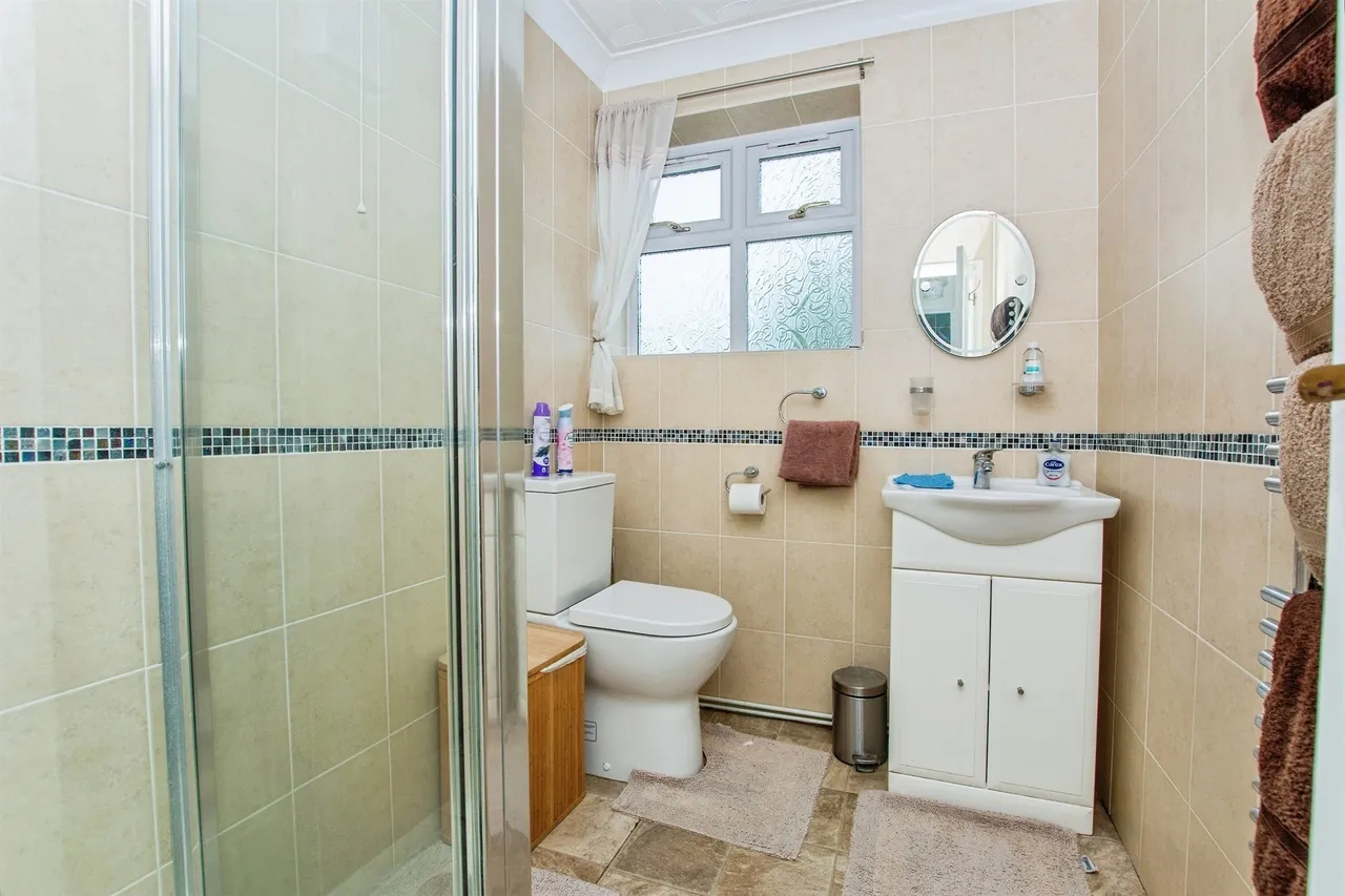 The Chase, Leverington Road, Wisbech, photo 11