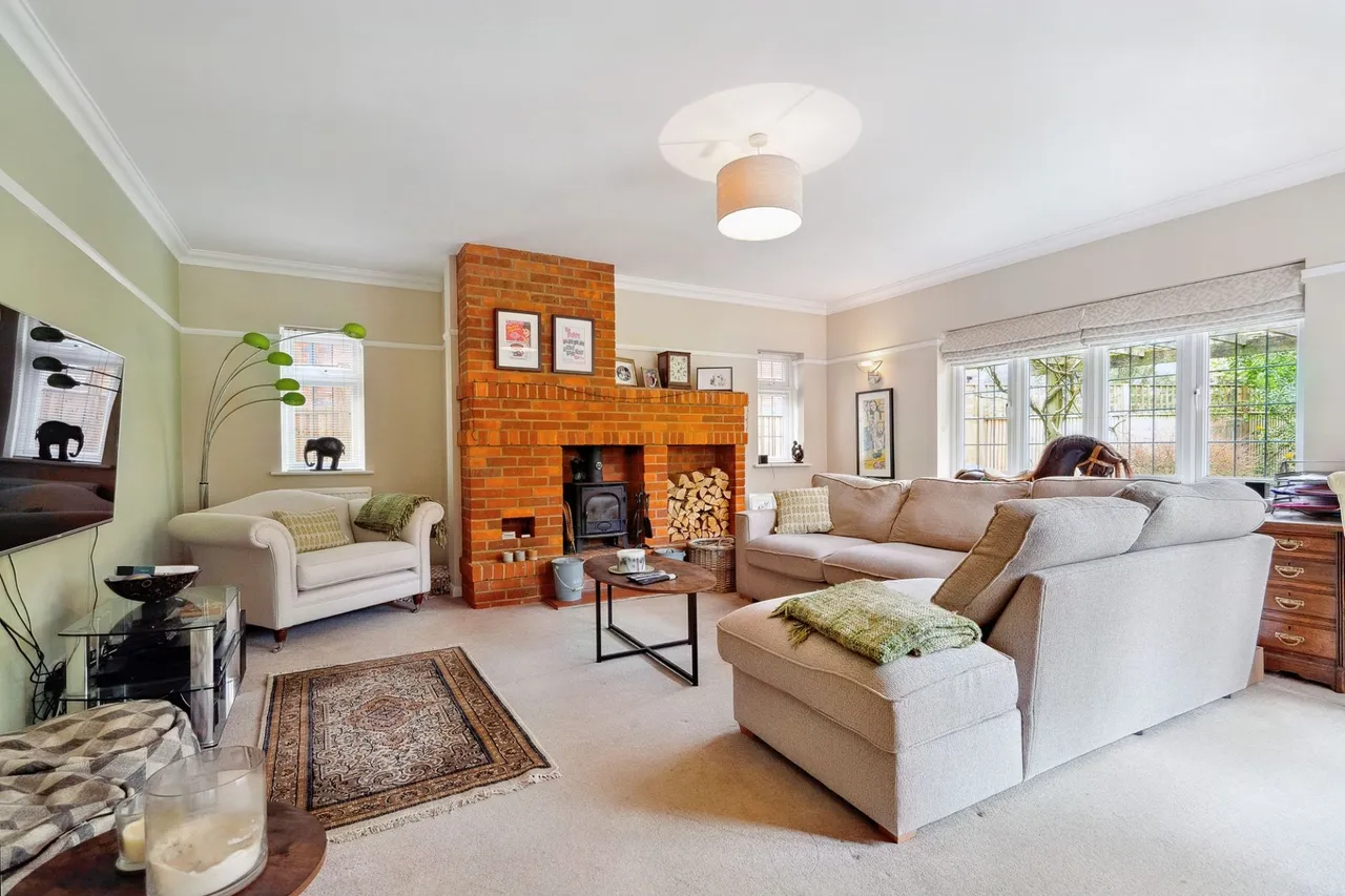 Chiltern Hills Road, Beaconsfield, HP9, photo 2