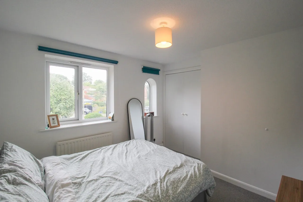 Gondreville Gardens, Church Crookham, Fleet, GU52 6US, photo 7