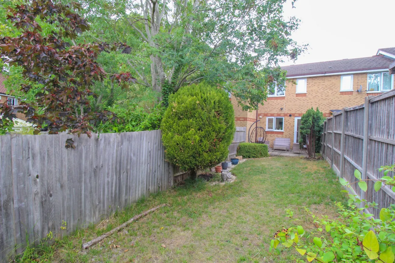 Gondreville Gardens, Church Crookham, Fleet, GU52 6US, photo 13