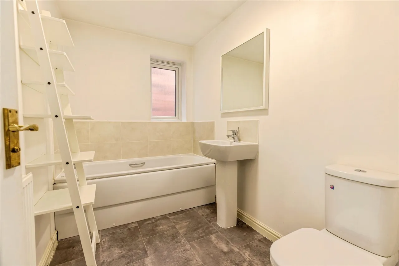 Cherry Avenue, Radcliffe, M26, photo 13