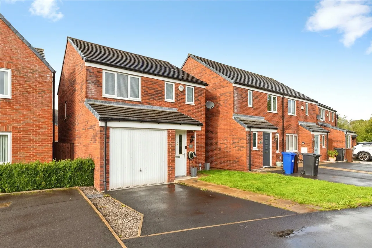 Cherry Avenue, Radcliffe, M26, photo 20