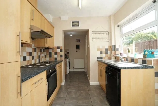 Mansfield Road, Selston, NG16, photo 3