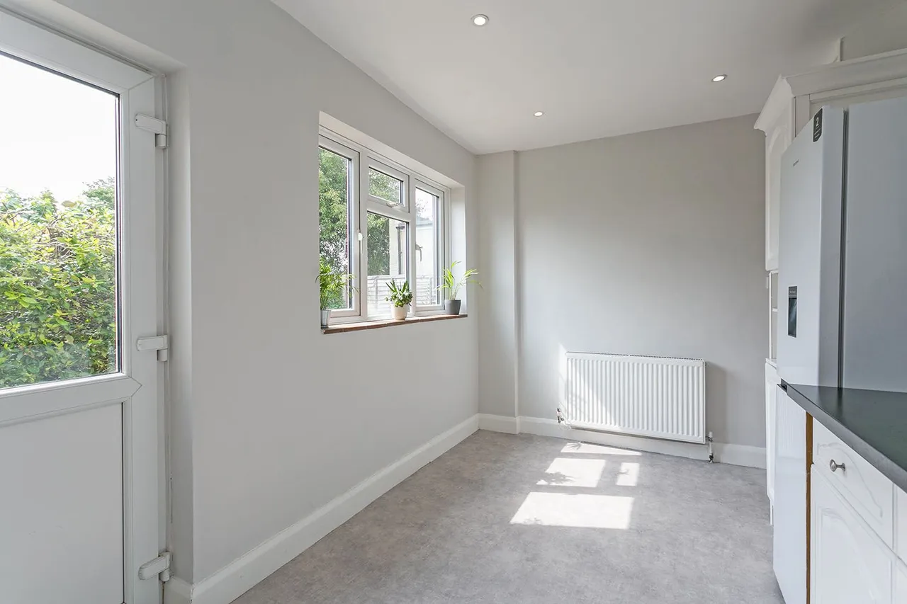 St. Marks Crescent, Maidenhead, Berkshire, photo 9