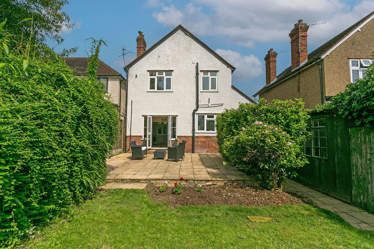 St. Marks Crescent, Maidenhead, Berkshire, photo 4