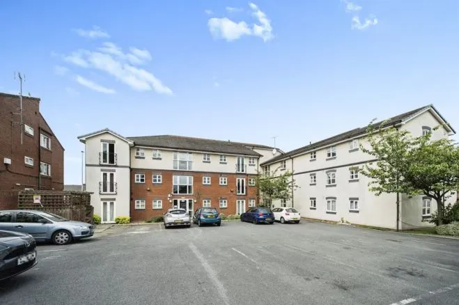 2 bed flat for sale — Old Meeting Street, West Bromwich