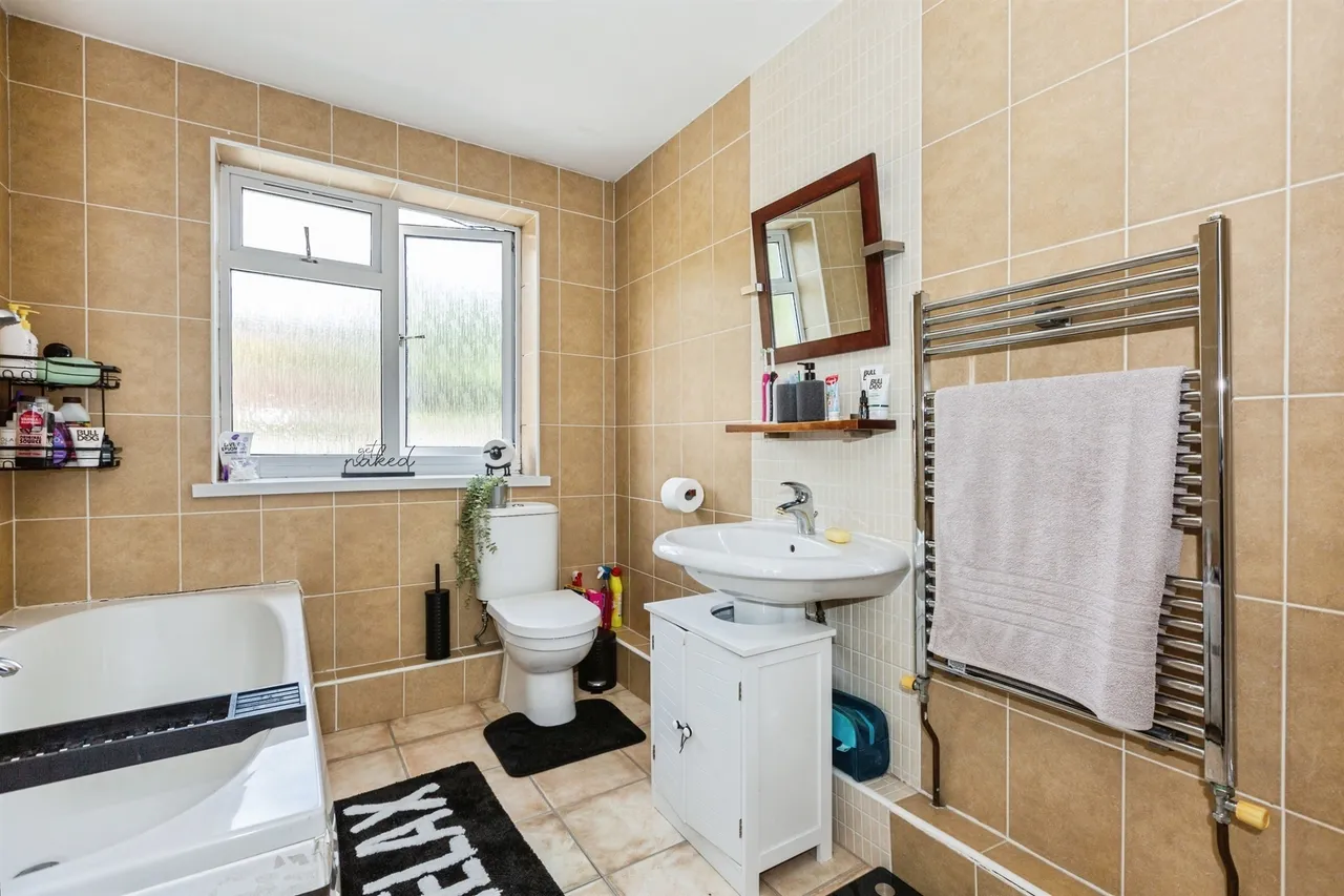 Carmarthen Road, Swansea, SA5, photo 12