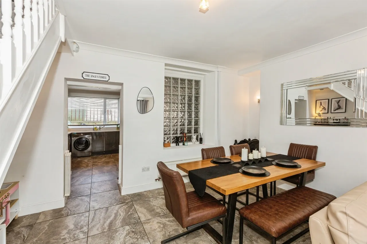 Carmarthen Road, Swansea, SA5, photo 7