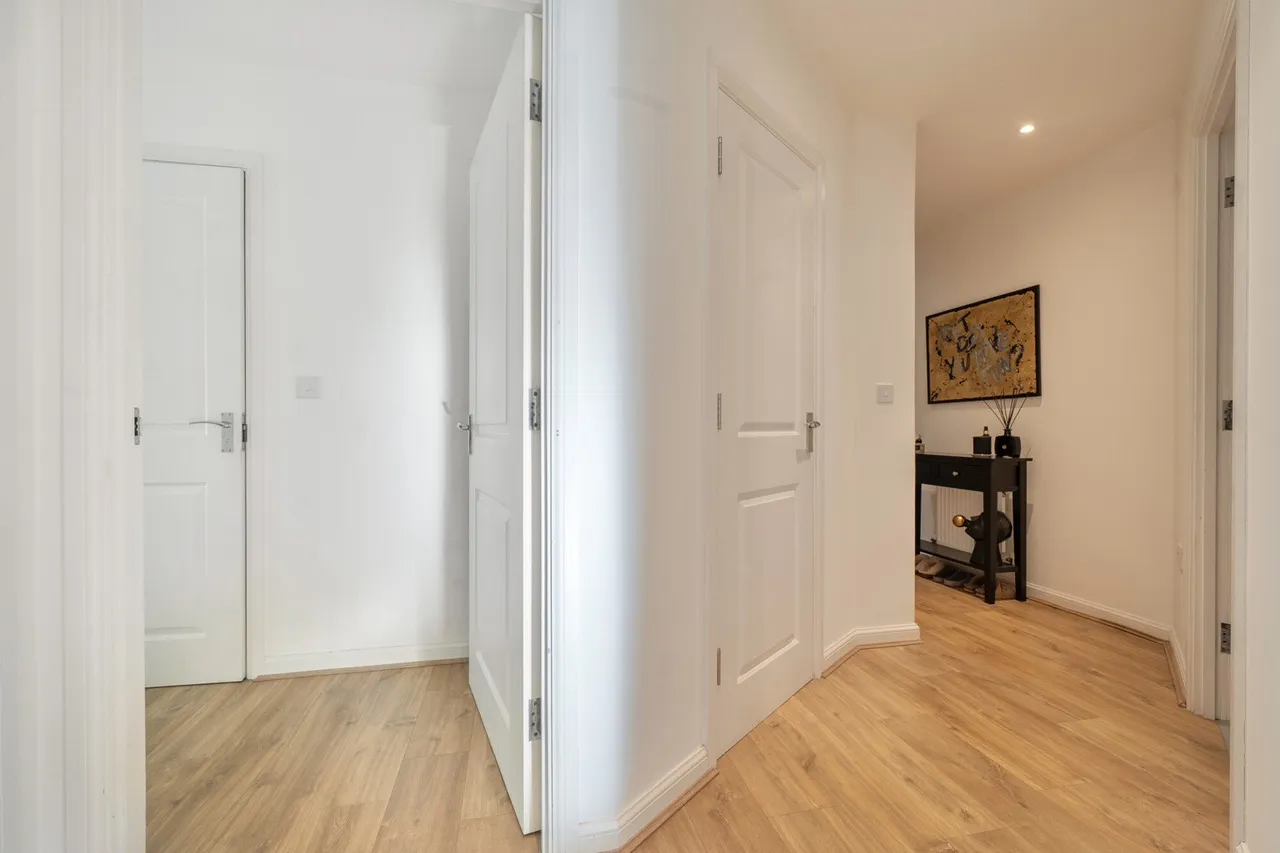 Mackintosh Street, Kent, BR2, photo 13