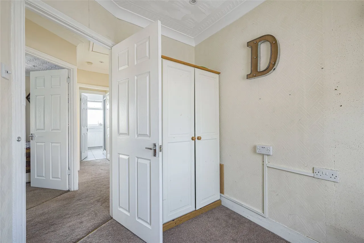 Elsa Road, Welling, DA16, photo 21