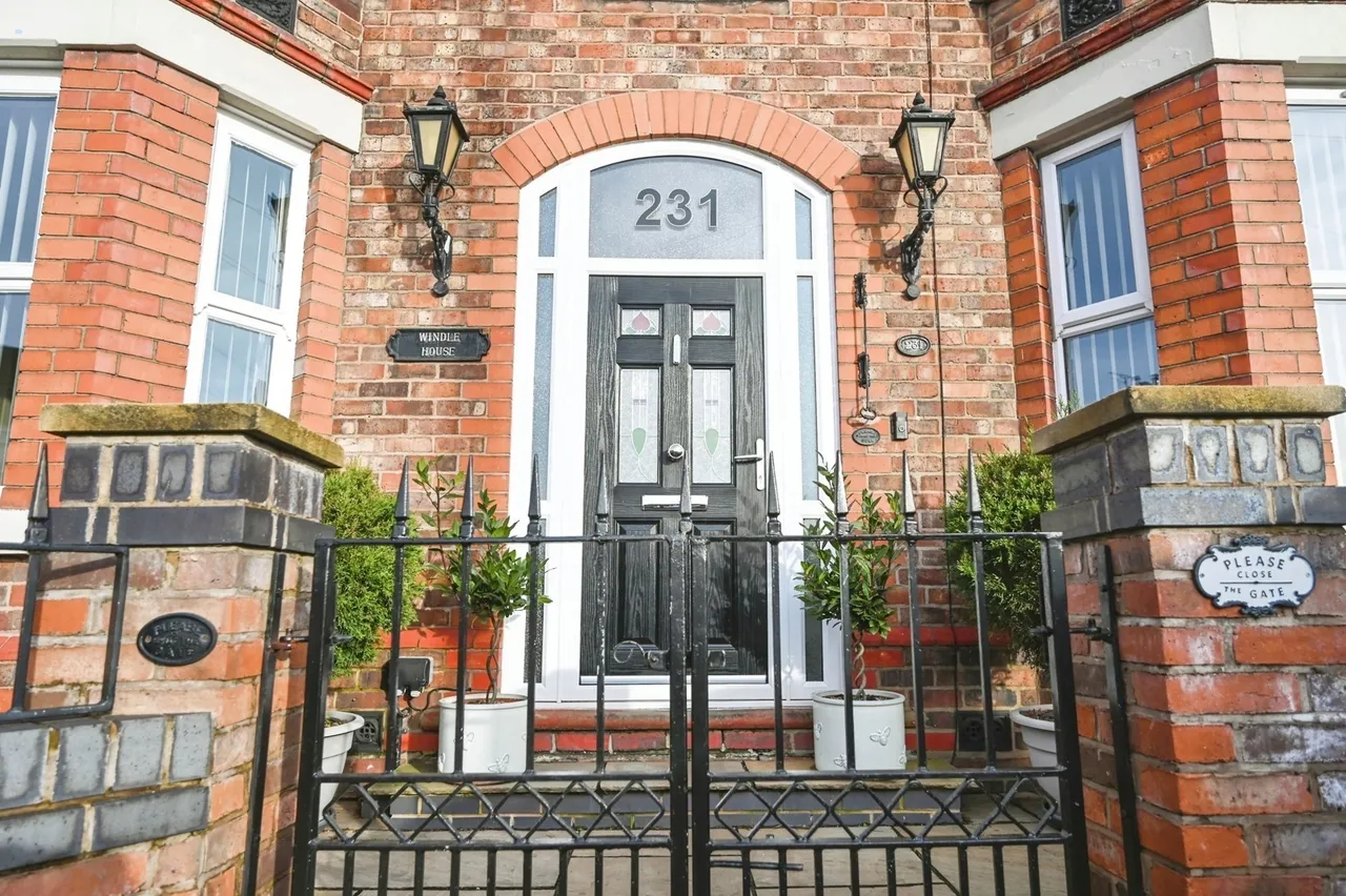 3 bed house for sale — Liverpool Road, Great Sankey, Warrington, Cheshire, WA5