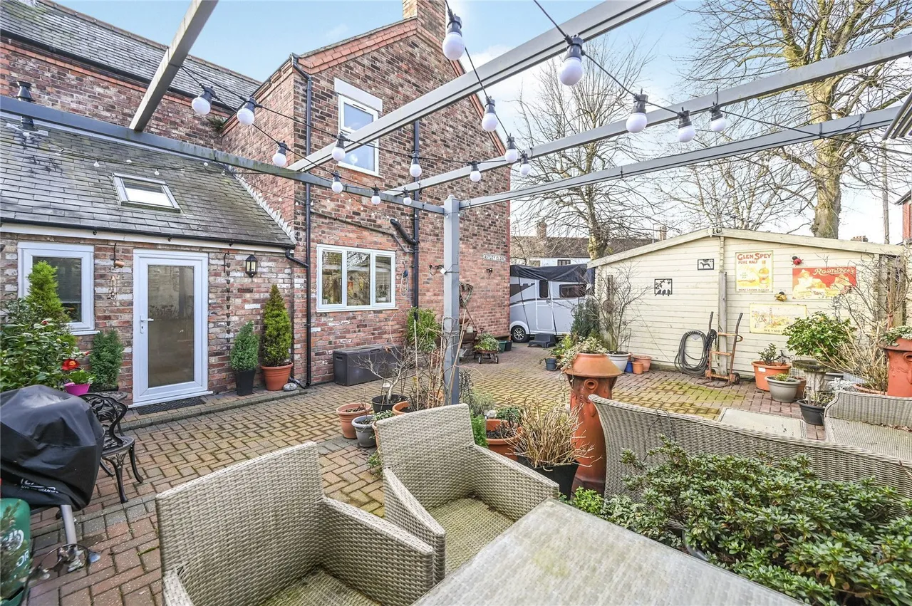 Liverpool Road, Great Sankey, Warrington, Cheshire, WA5, photo 35