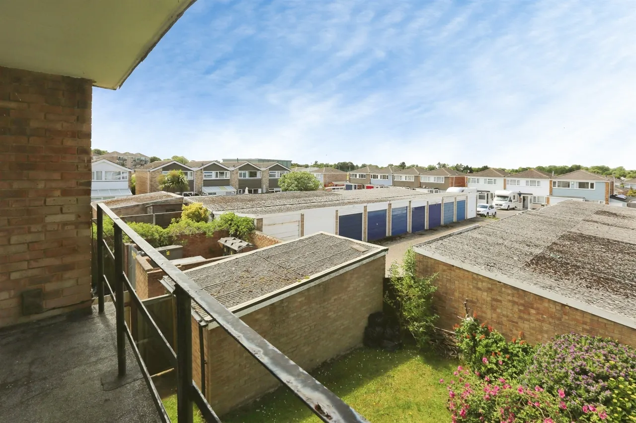 Gale Moor Avenue, Gosport, photo 8