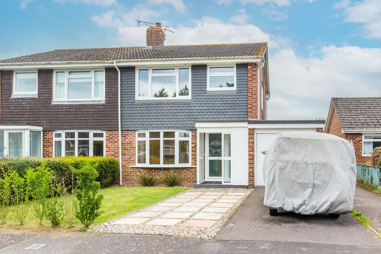 3 bed house for sale — 7 Gardner Road, Ringwood, Ringwood, BH24 3ER