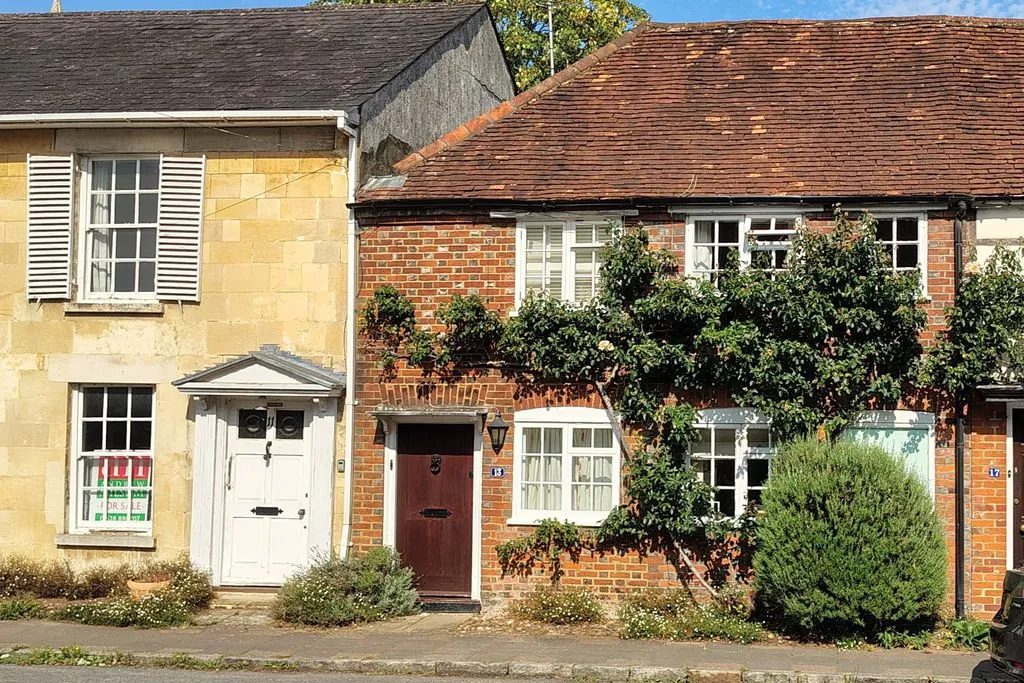 2 bed house for sale — St Peter Street, Marlow SL7 1NQ