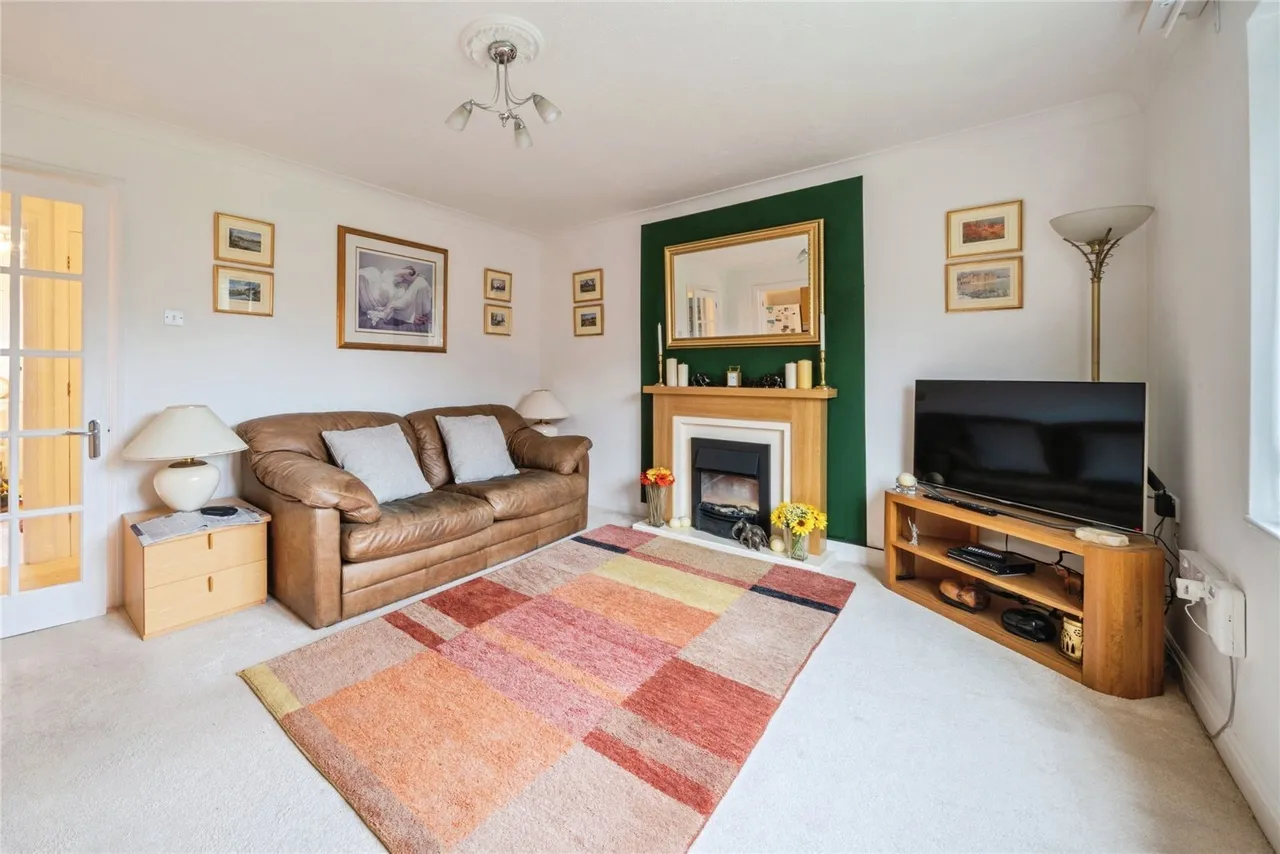 Alexandra Road, Heathfield, TN21, photo 2