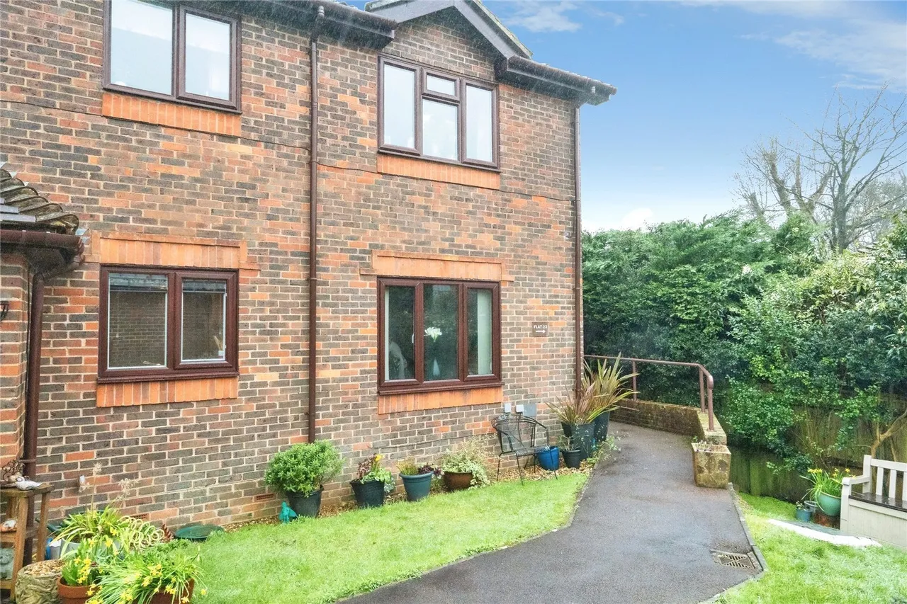 Alexandra Road, Heathfield, TN21, photo 11