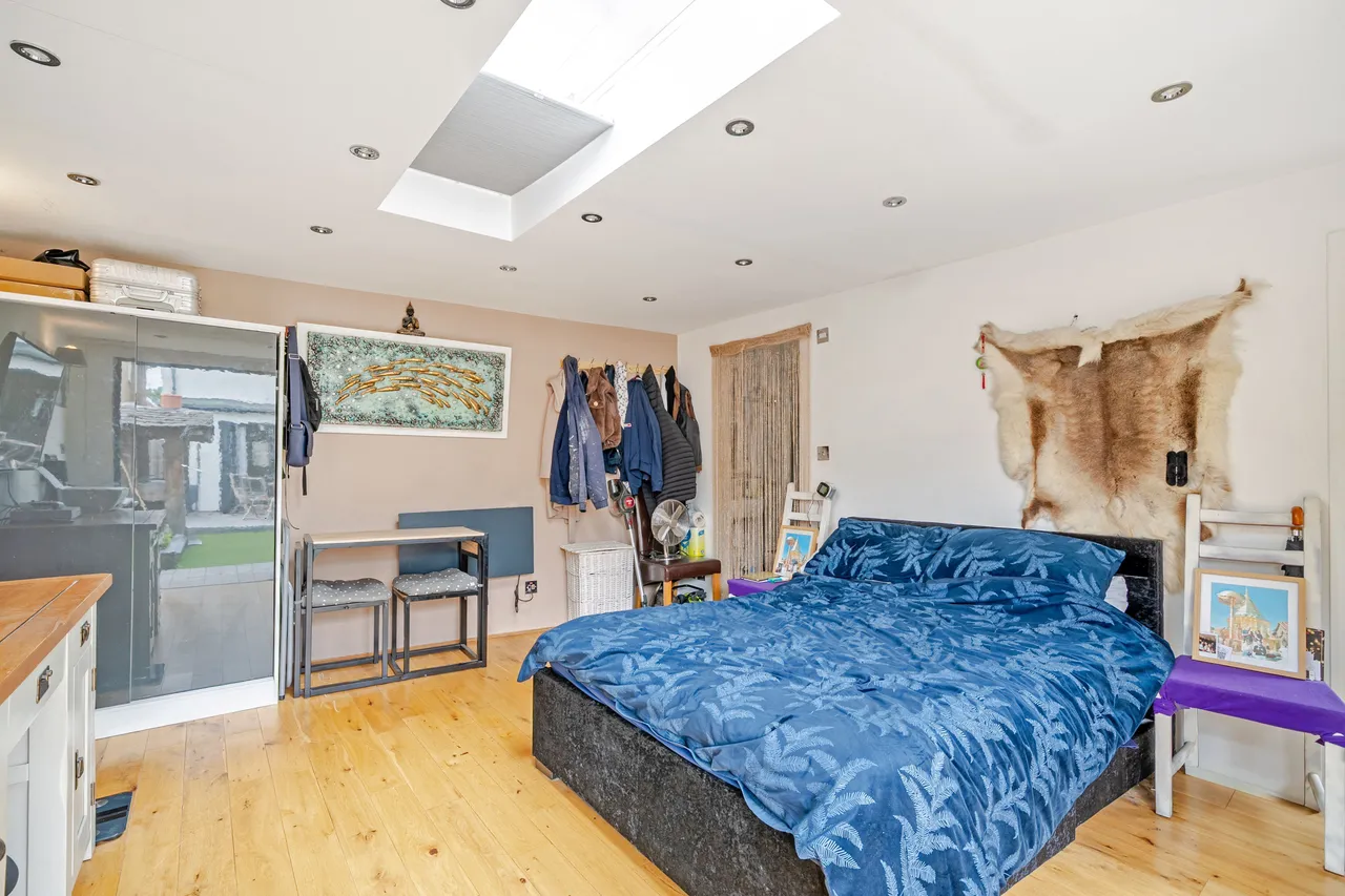 Bourneside Road, Addlestone, KT15, photo 8