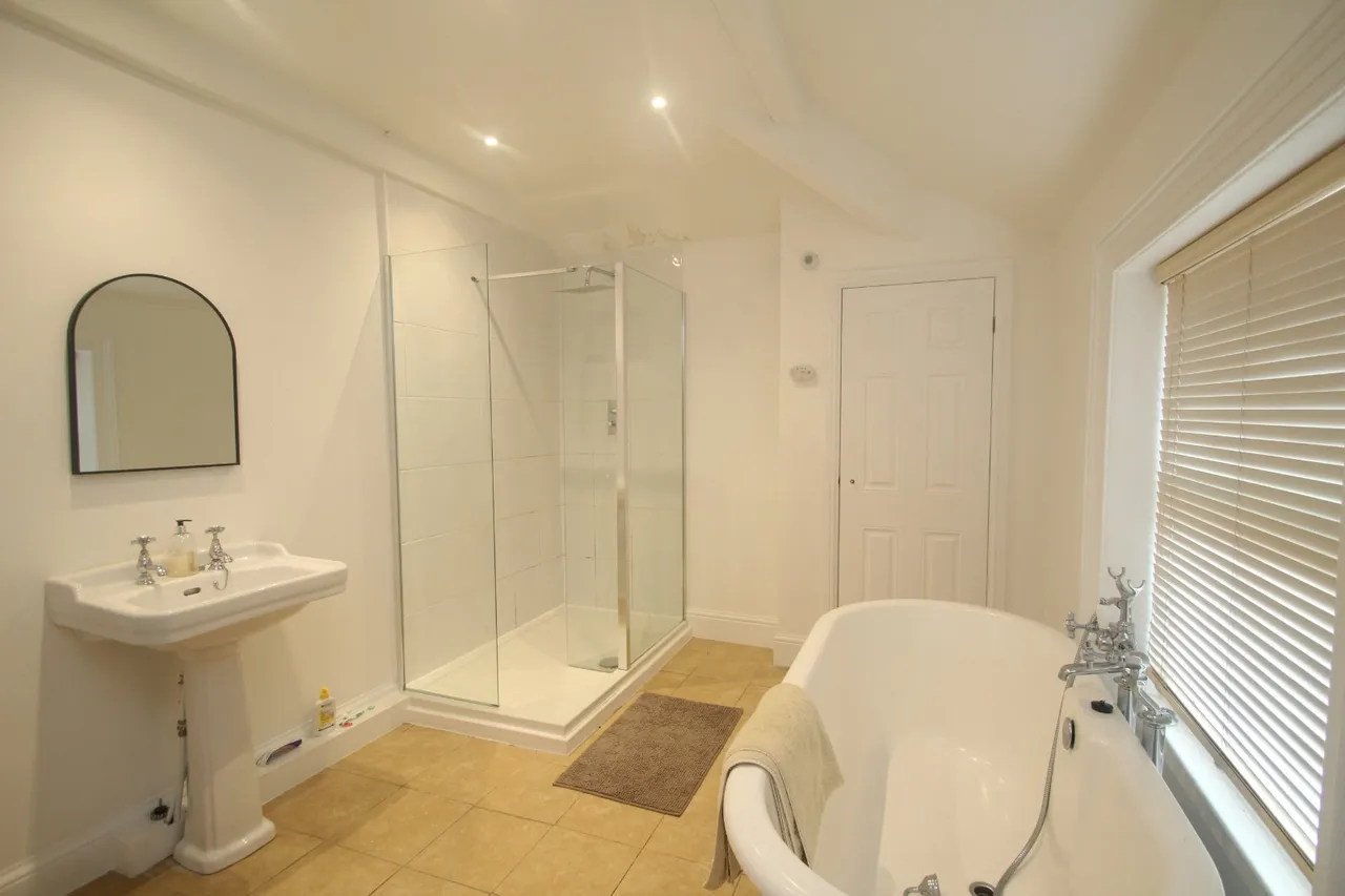 East Parade, Harrogate, HG1, photo 5